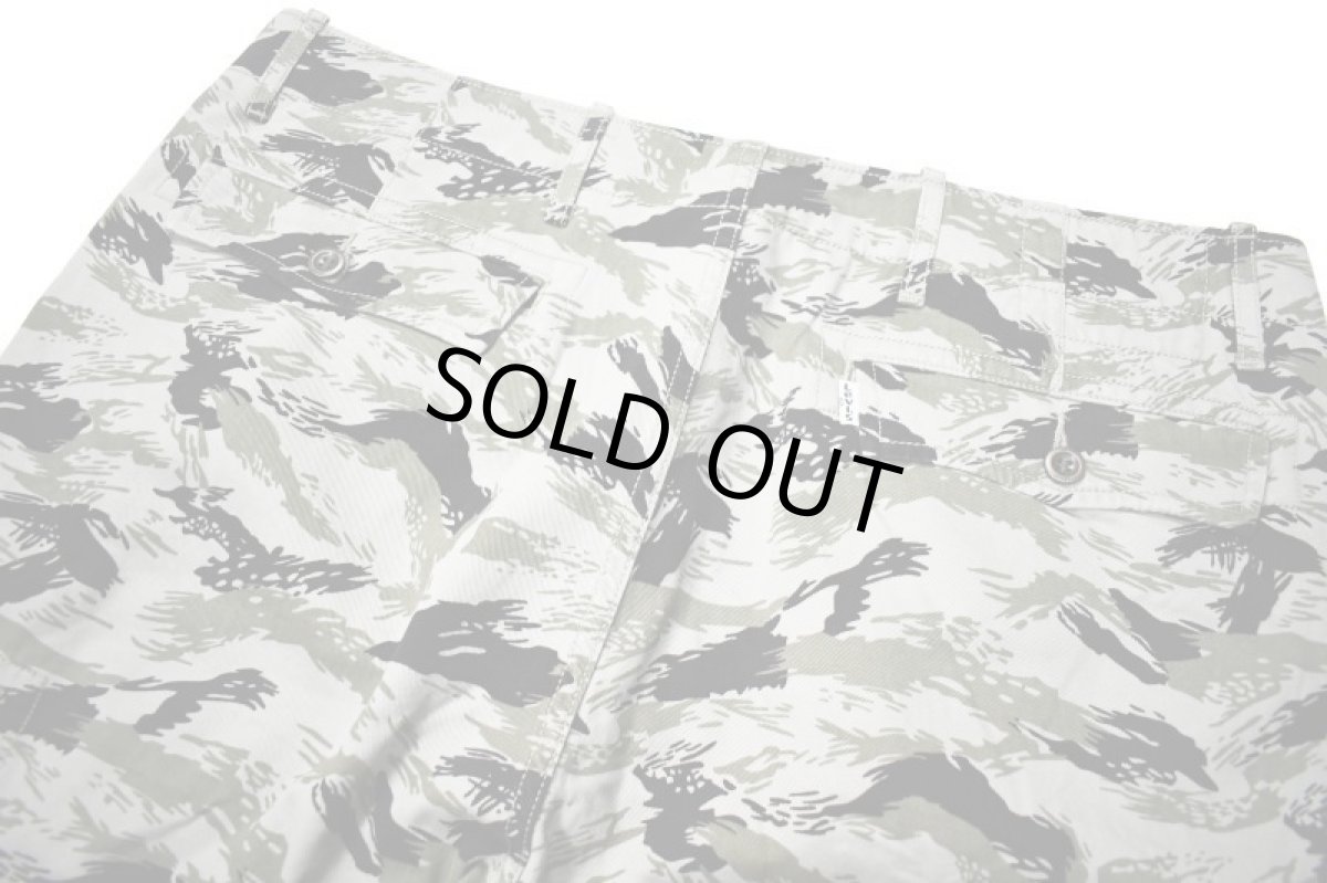 画像3: Levi's Camouflage Cargo Shorts リーバイス (3)