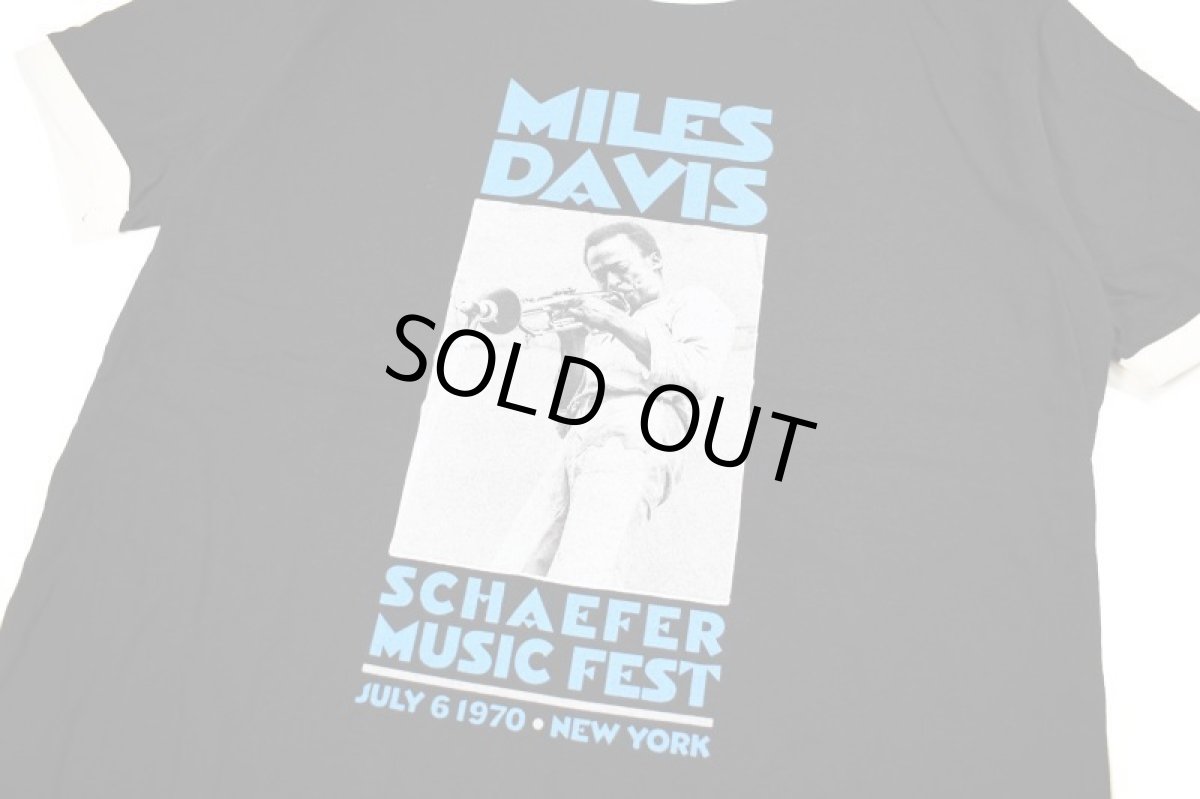 画像2: Bluescentric Miles Davis New York City Ringer T-Shirt Black/Natural  (2)
