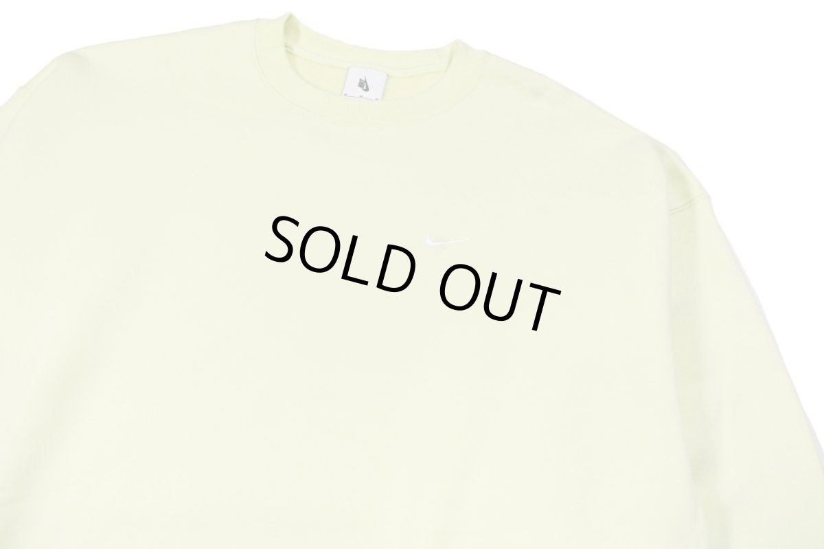 画像2: Nike Solo Swoosh Fleece Crew Neon Volt Yellow ナイキ (2)