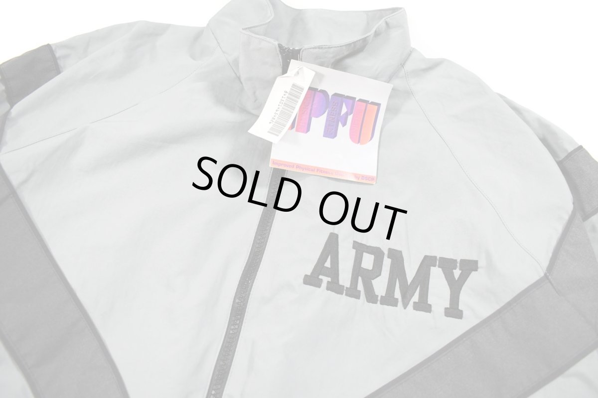 画像2: Deadstock Us Army PT IPFU Army Nylon Jacket (2)