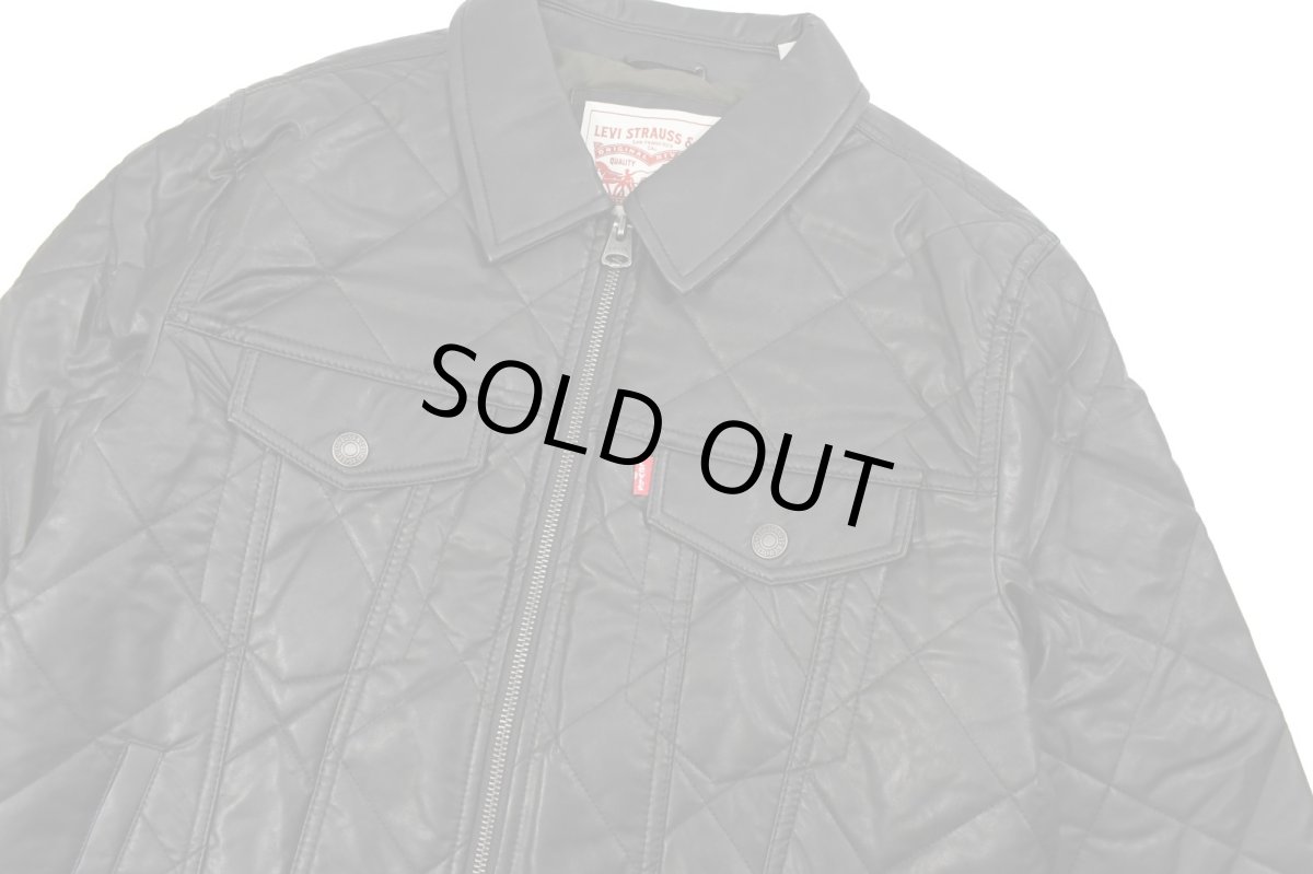 画像2: Levi's Faux Leather Quilted Trucker Jacket Black リーバイス (2)