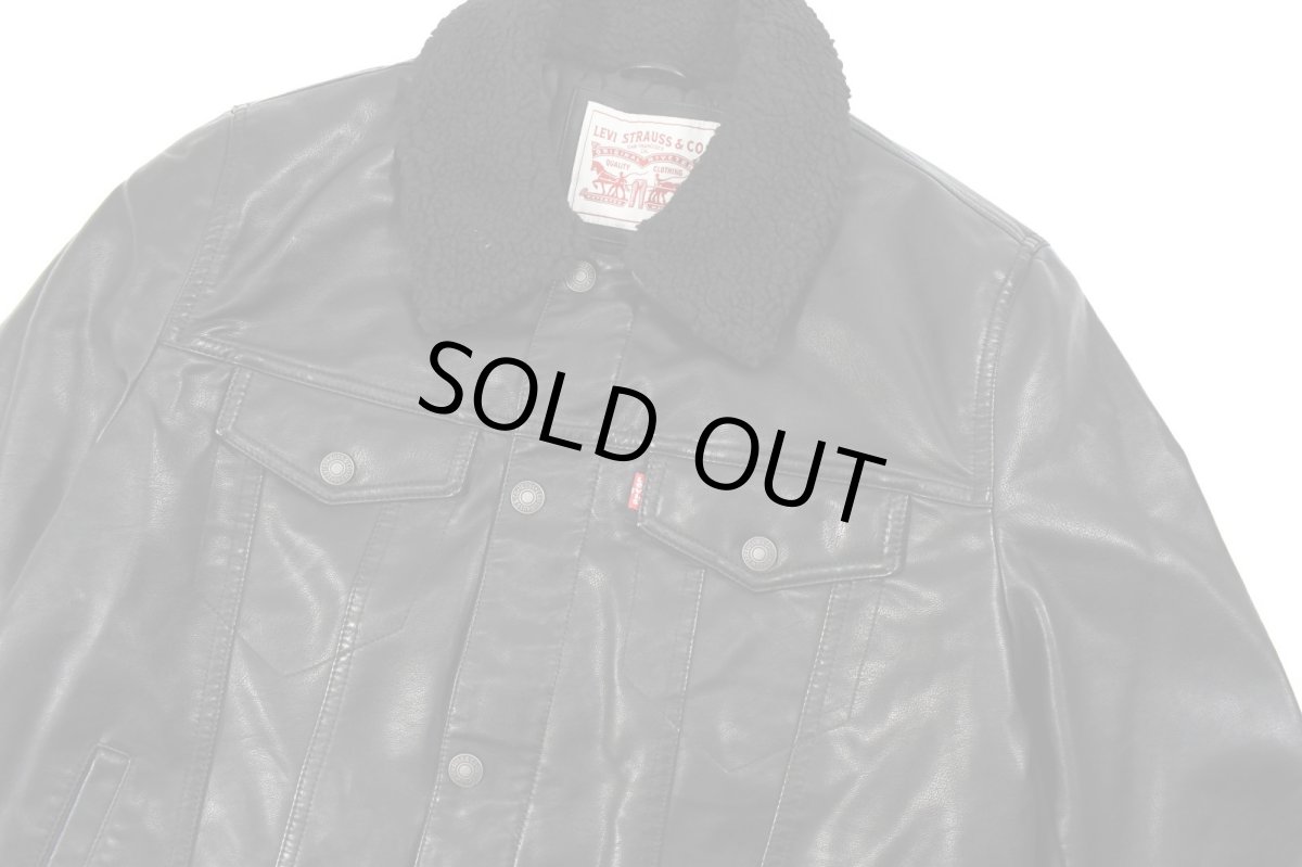 画像2: Levi's Faux Leather Trucker Sherpa Jacket Black リーバイス (2)