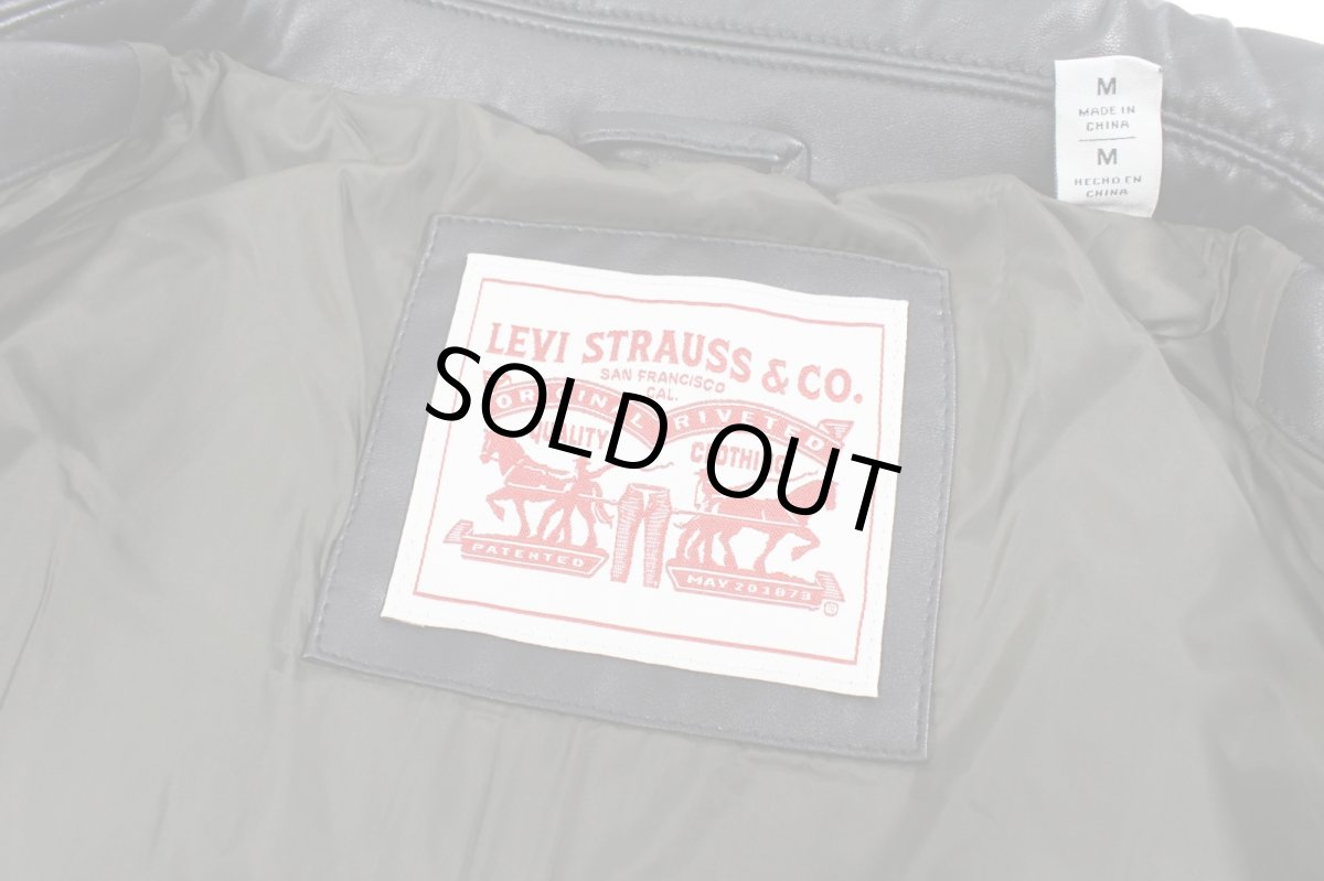 画像4: Levi's Faux Leather Quilted Trucker Jacket Black リーバイス (4)