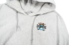 画像2: Used Champion Reverse Weave Sweat Hoodie "Quakers" (2)