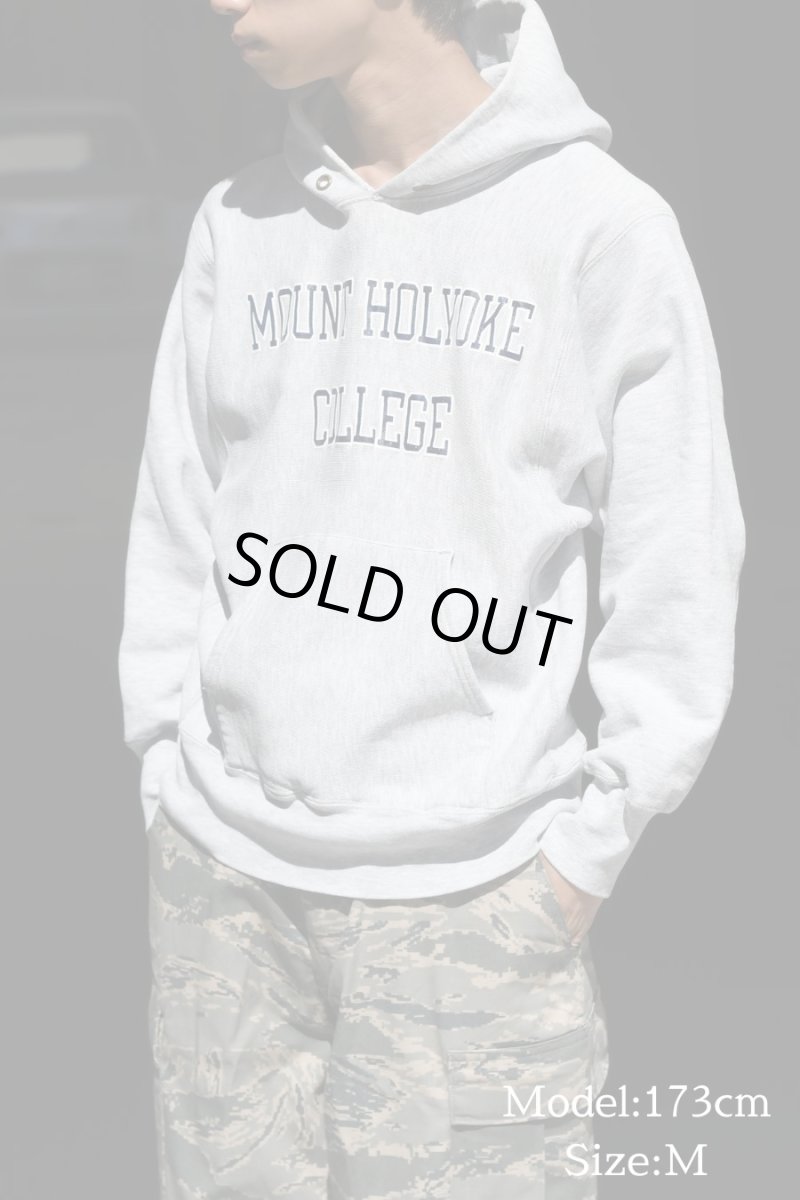 画像5: 80s Used Champion Reverse Weave Sweat Hoodie "Mount Holyoke College" made in USA (5)