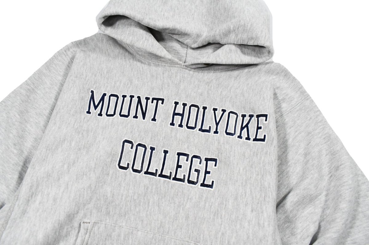 画像2: 80s Used Champion Reverse Weave Sweat Hoodie "Mount Holyoke College" made in USA (2)