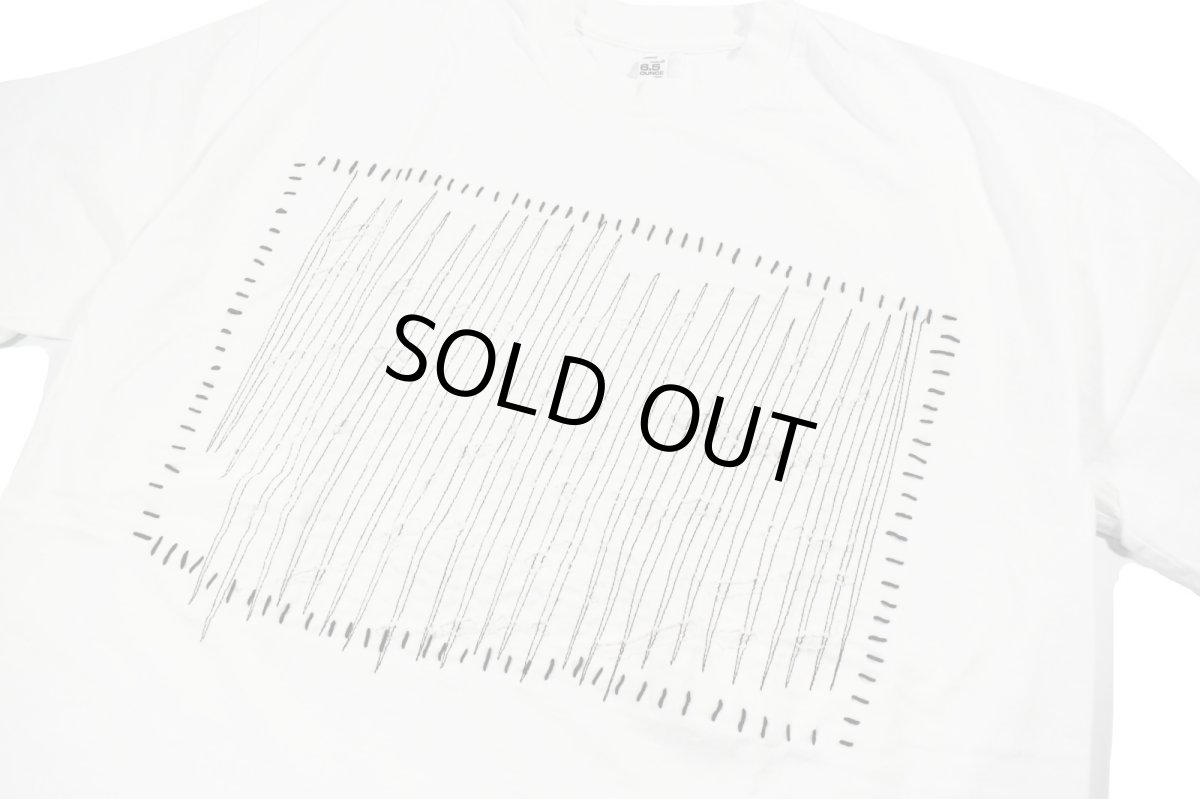 画像2: Los Angeles Apparel Garment Dye Damaged S/S Tee White Black Stitch (2)