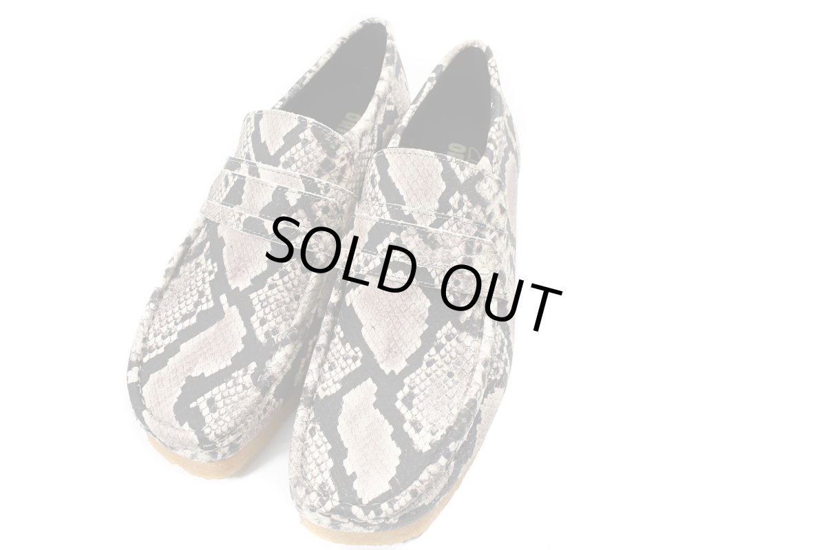 画像3: Clarks Wallabee Loafer Grey Snake Leather クラークス (3)