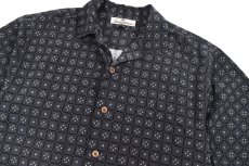 画像2: Used Tommy Bahama S/S Open Collar Silk Shirt (2)
