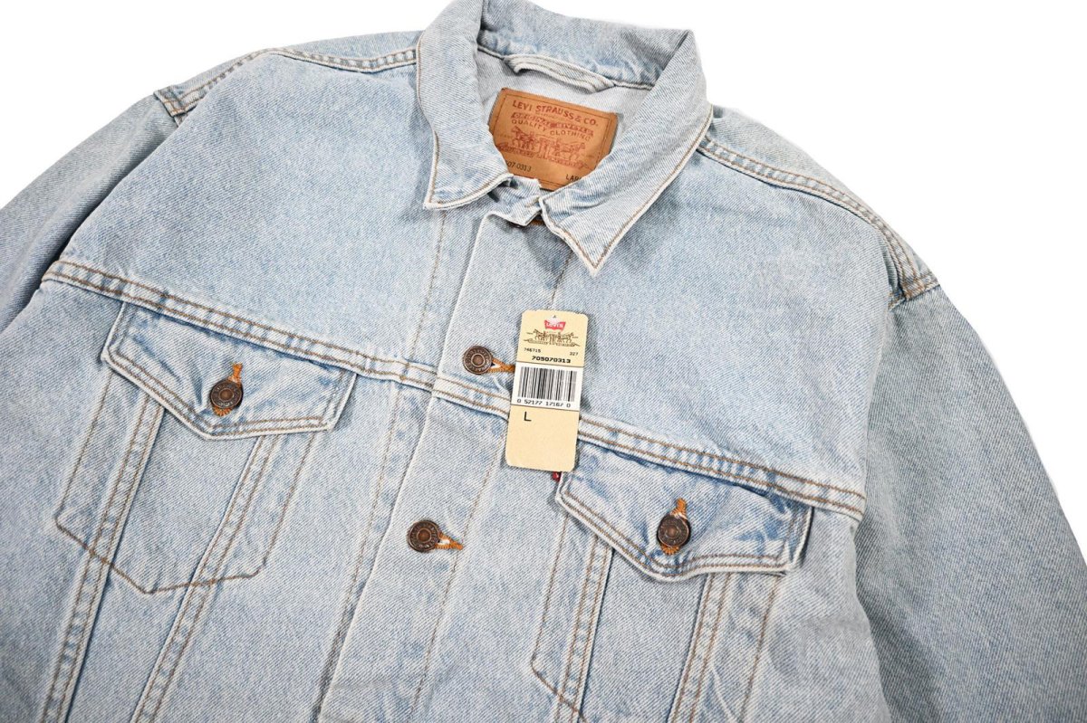 画像2: 97' Deadstock Levi's 70507-0313 Denim Jacket made in USA (2)