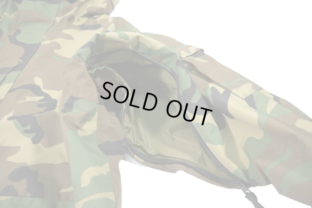 画像7: Used Us Army ECWCS Gen1 GORE-TEX Parka Woodland Camo (7)