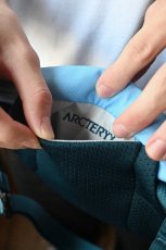 画像3: ARC'TERYX Mantis1 Waist Pack Glacial/Nightscape アークテリクス (3)