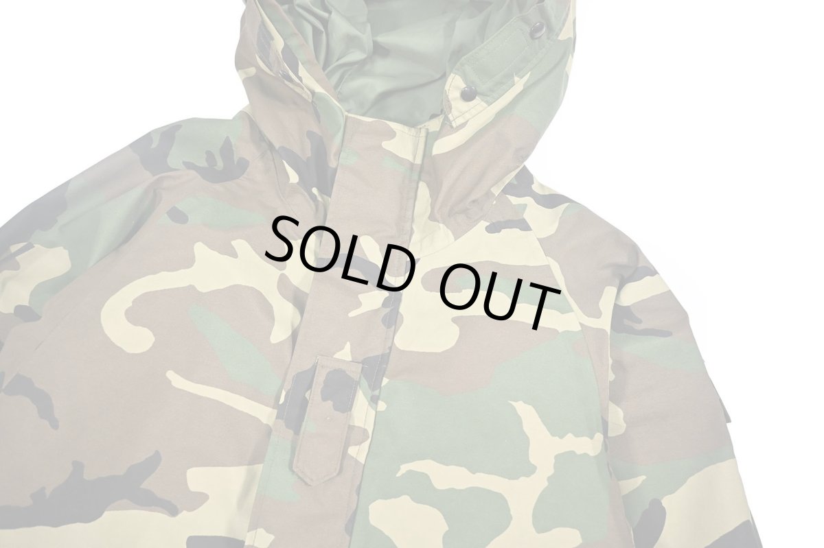 画像2: Deadstock Us Army ECWCS Gen1 GORE-TEX Parka Woodland Camo (2)