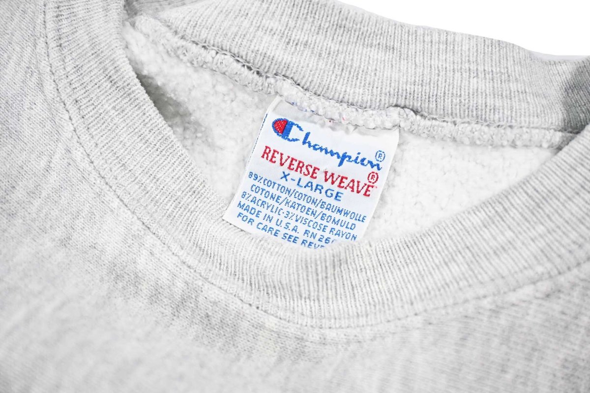 画像4: 90s Used Champion Reverse Weave Sweat Shirt Ash made in USA (4)