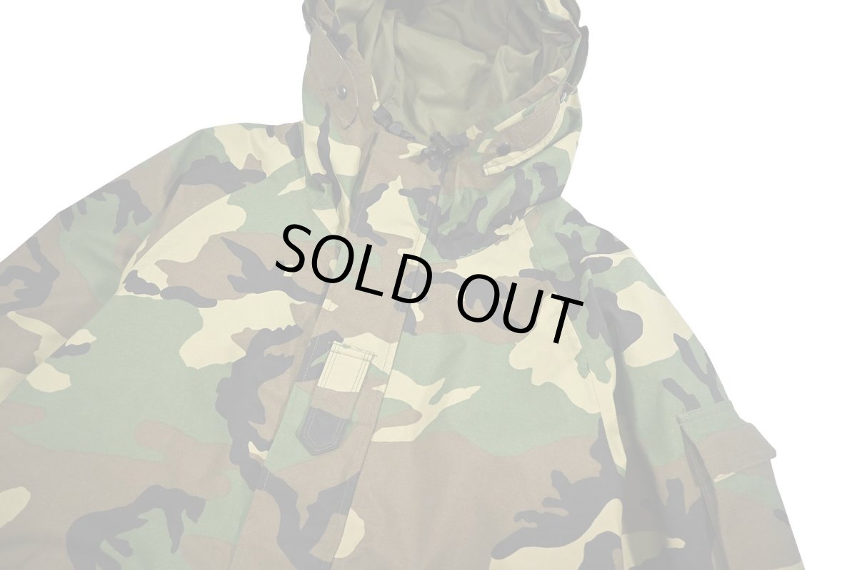画像2: Used Us Army ECWCS Gen1 GORE-TEX Parka Woodland Camo (2)