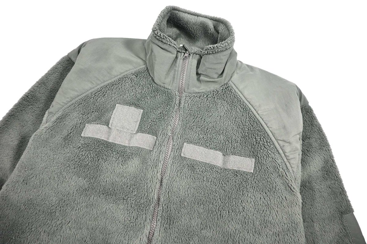 画像2: Used ECWCS Gen3 Fleece Jacket Foliage Green (2)