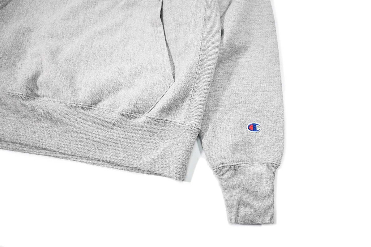 画像3: Used Champion Reverse Weave Sweat Hoodie "MoMA" (3)
