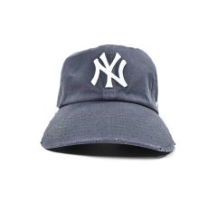 画像1: New York Yankees Damaged Cap (1)