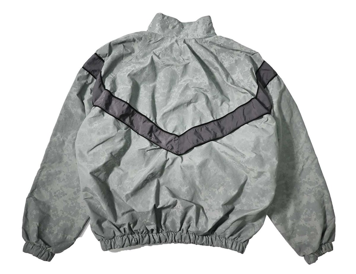 画像2: Used Us Army PT IPFU Army Nylon Jacket Digital Camo (2)
