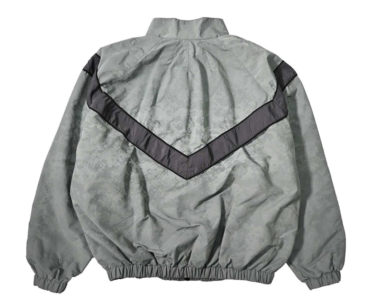 画像2: Used Us Army PT IPFU Army Nylon Jacket Digital Camo (2)