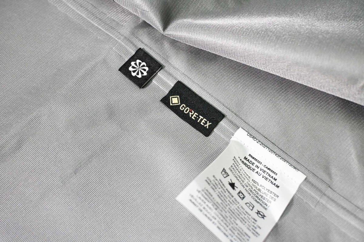 画像5: Nike Sportswear Storm-FIT ADV GORE-TEX Parka Black (5)