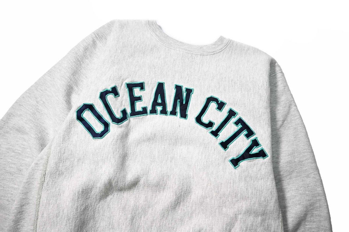 画像2: 90s Used Champion Reverse Weave Sweat Shirt "Ocean City" (2)