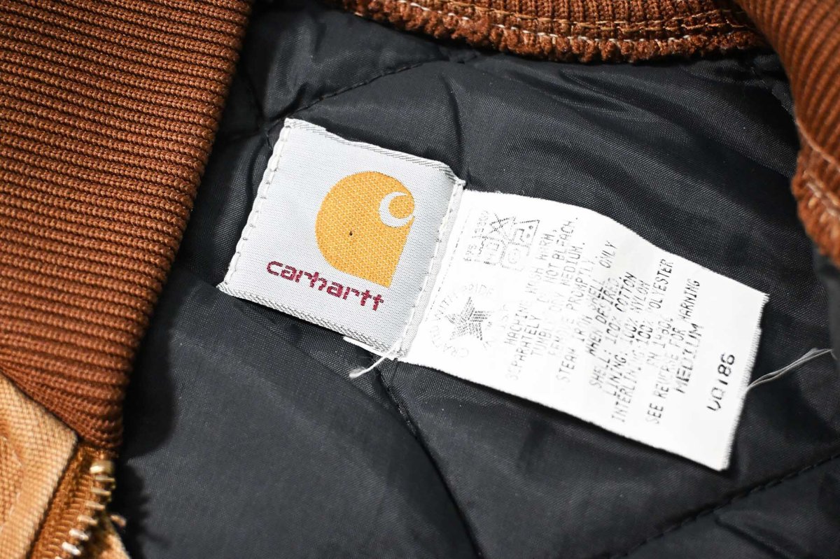 画像6: Used Carhartt Quilt Lined Duck Vest Brown made in USA (6)