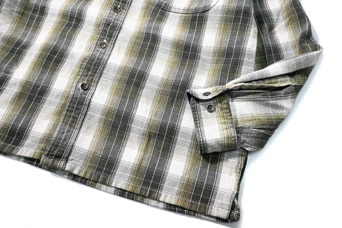 画像3: Used St John's Bay Heavy Flannel Shirt Box Cut (3)