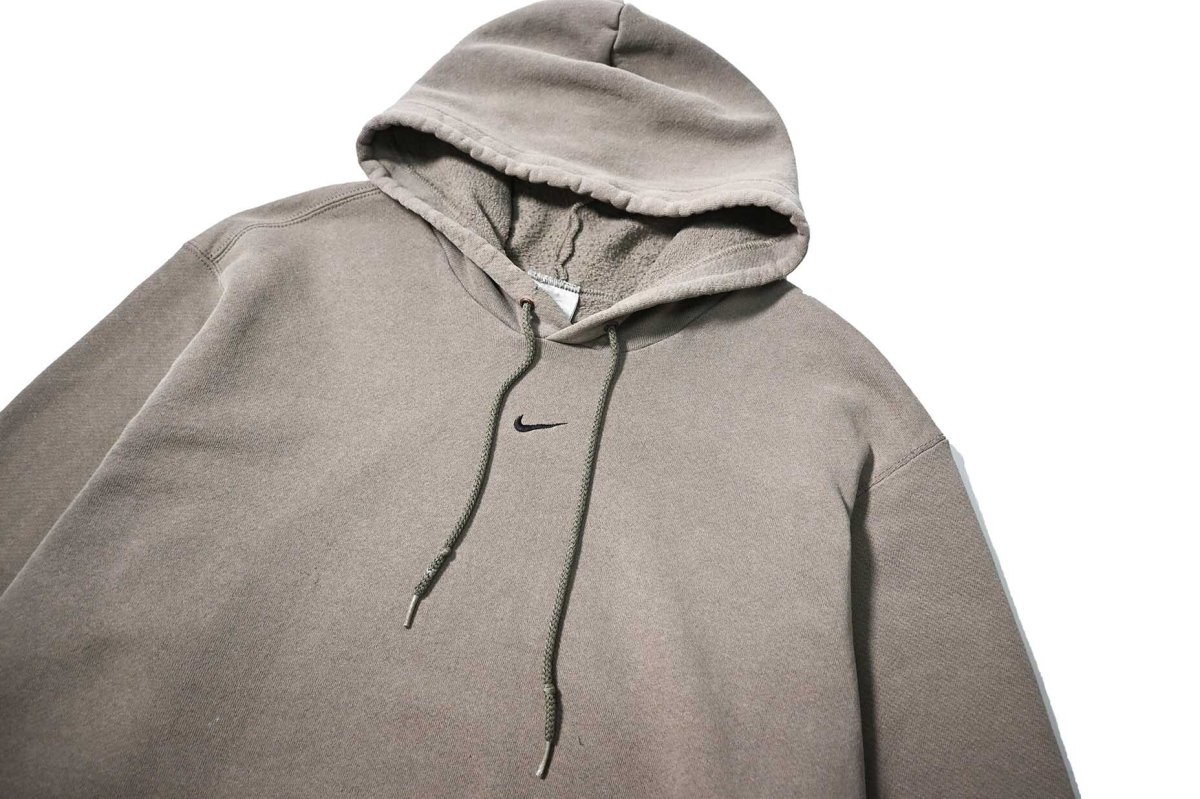 画像2: 00s Used Nike Embroidered Sweat Hoodie Khaki (2)