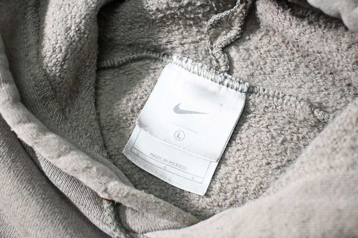 画像4: 00s Used Nike Embroidered Sweat Hoodie Khaki (4)