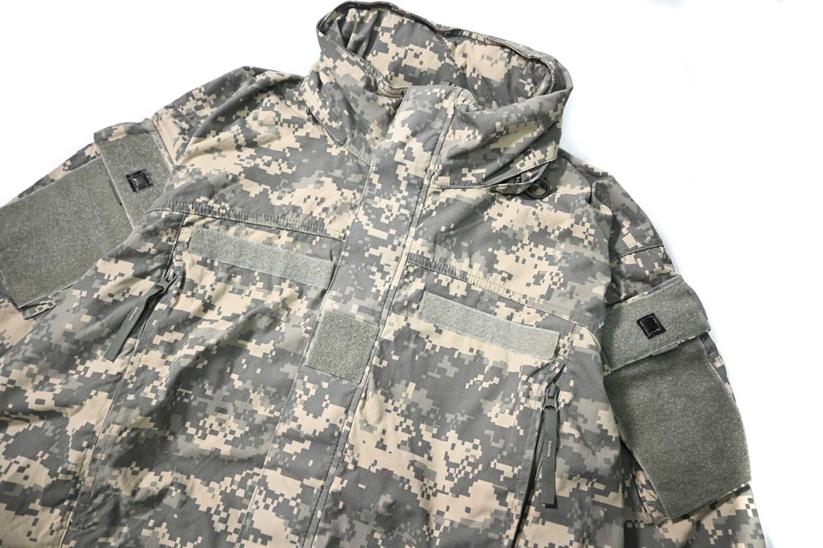 画像2: Used Us Army ECWCS GenIII Level5 Soft Shell Jacket (2)