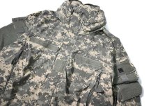 画像2: Deadstock Us Army ECWCS GenIII Level5 Soft Shell Jacket (2)