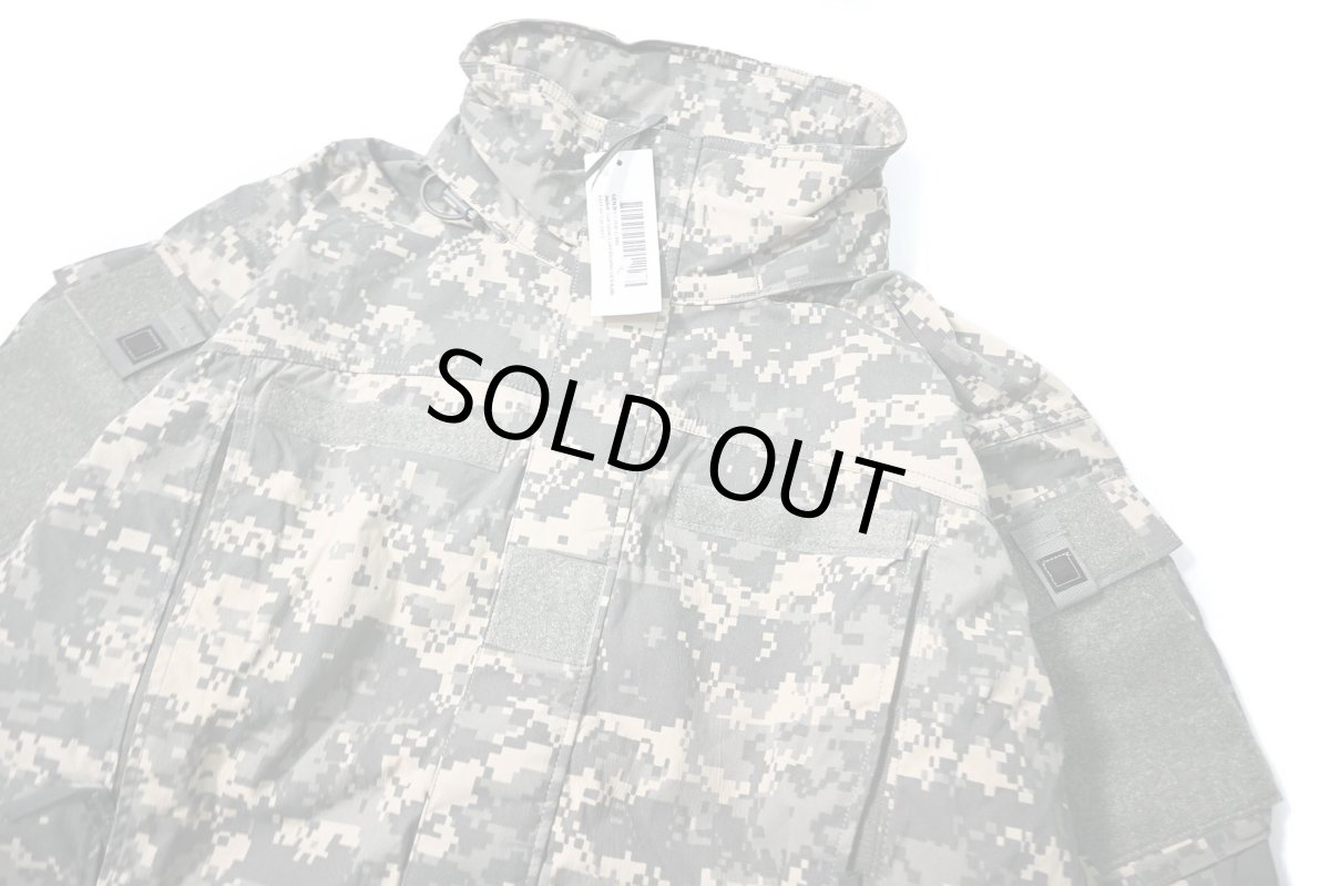画像2: Deadstock Us Army ECWCS GenIII Level5 Soft Shell Jacket (2)