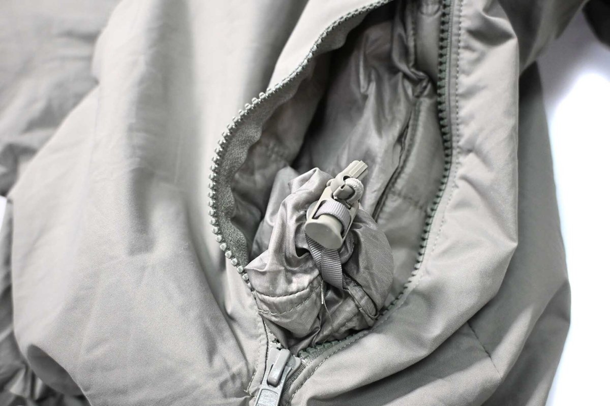 画像6: Deadstock Us Army ECWCS Gen3 Level7 Primaloft Parka (6)