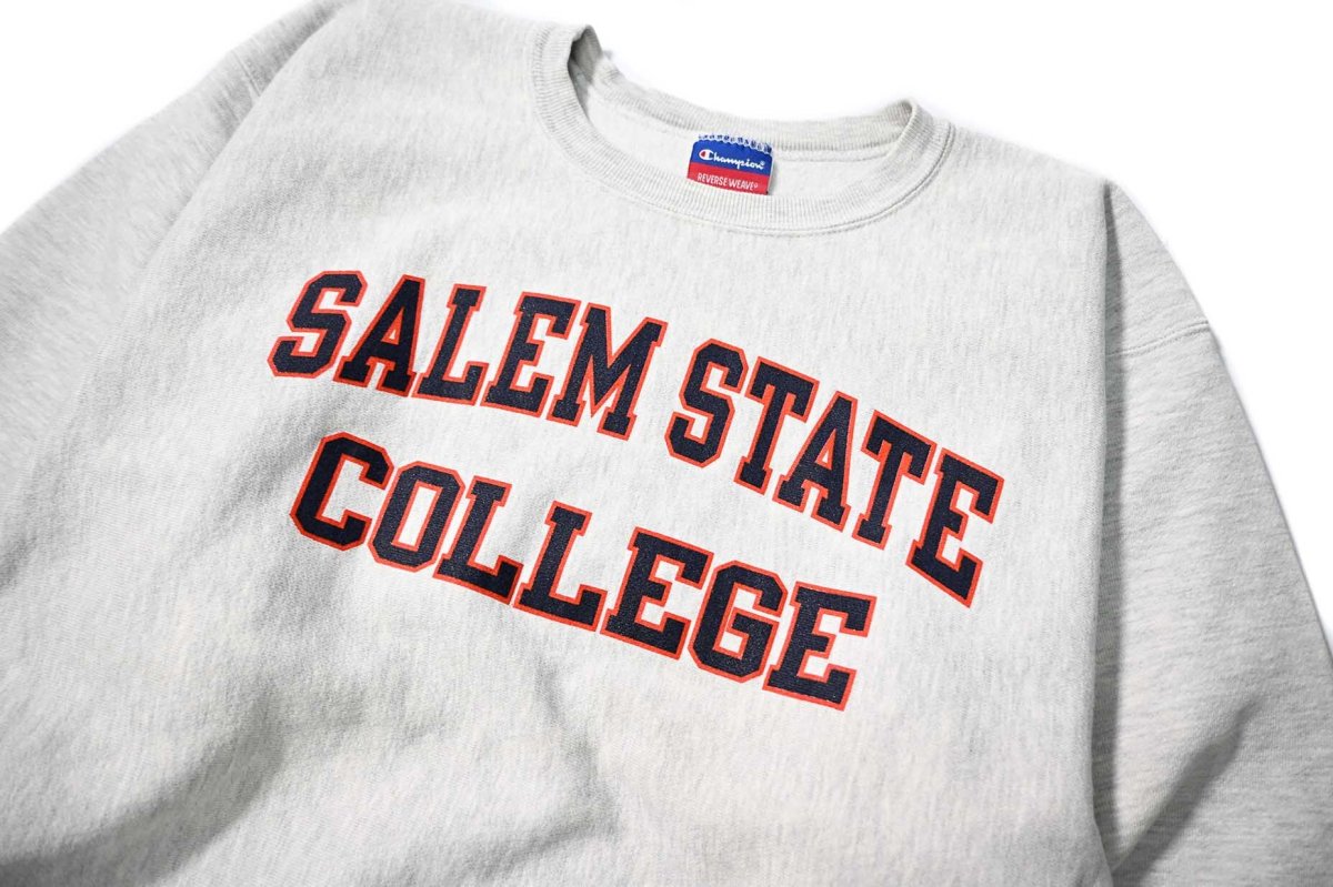画像2: 00s Used Champion Reverse Weave Sweat Shirt "Salem State College" (2)