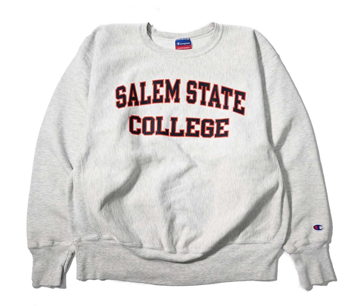 画像1: 00s Used Champion Reverse Weave Sweat Shirt "Salem State College" (1)