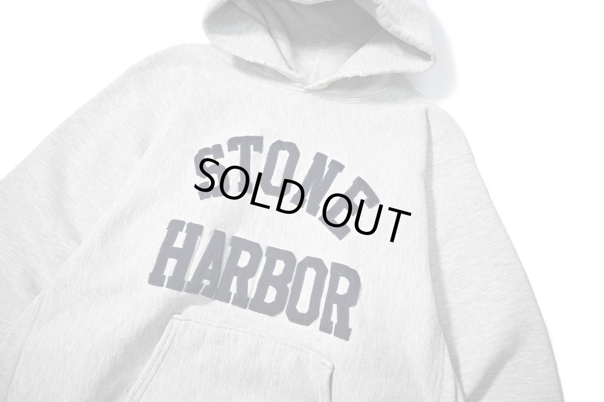 画像2: 90s Used Champion Reverse Weave Sweat Hoodie "Stone Harbor" made in USA (2)