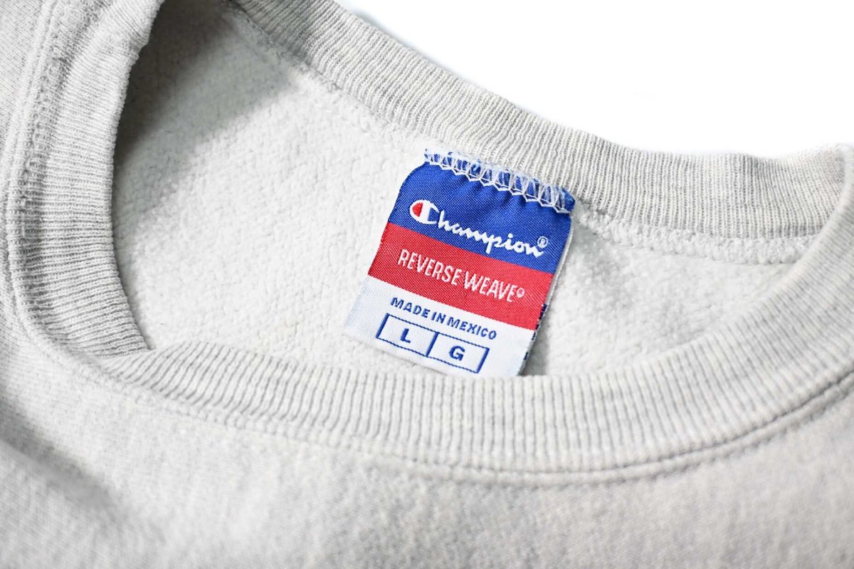 画像4: 00s Used Champion Reverse Weave Sweat Shirt "Salem State College" (4)