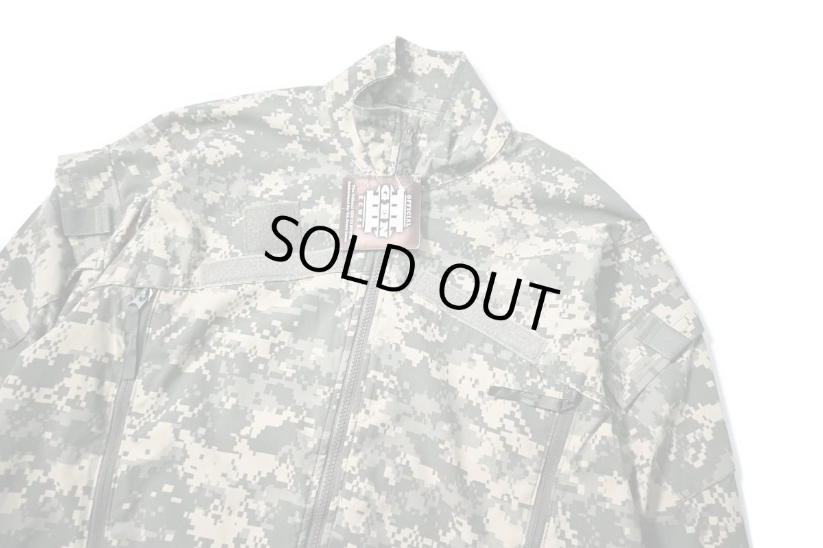 画像2: Deadstock Us Army ECWCS Gen III Level 4 Wind Cold Weather Jacket UCP (2)
