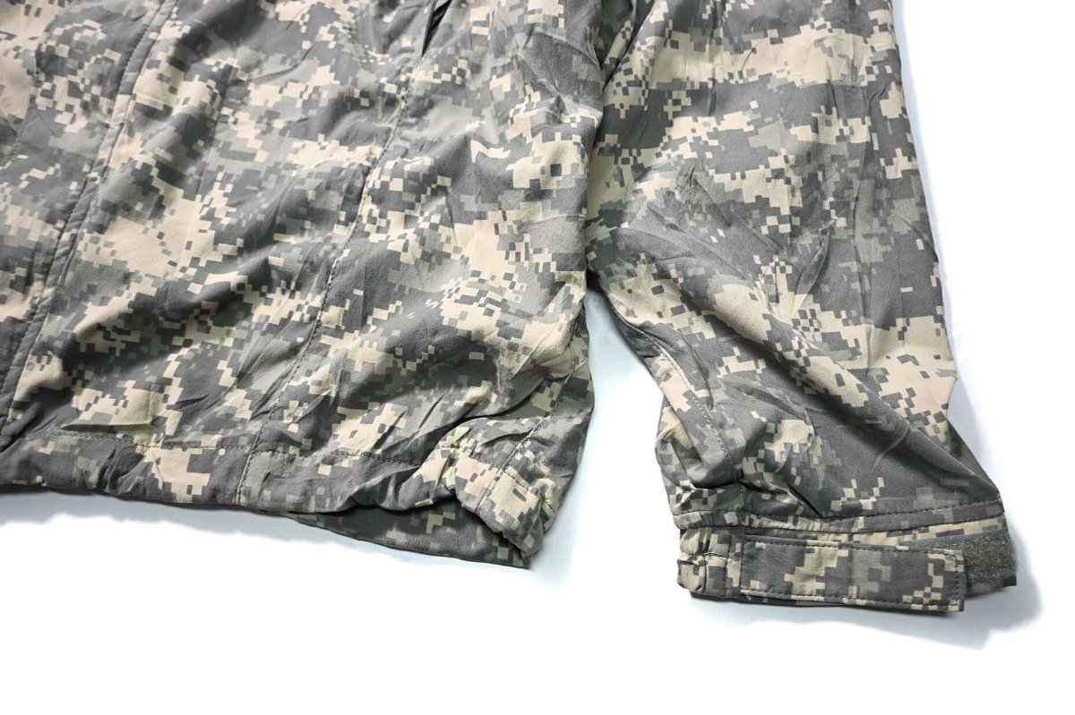 画像3: 07' Used Us Army ECWCS GenIII Level5 Soft Shell Jacket (3)