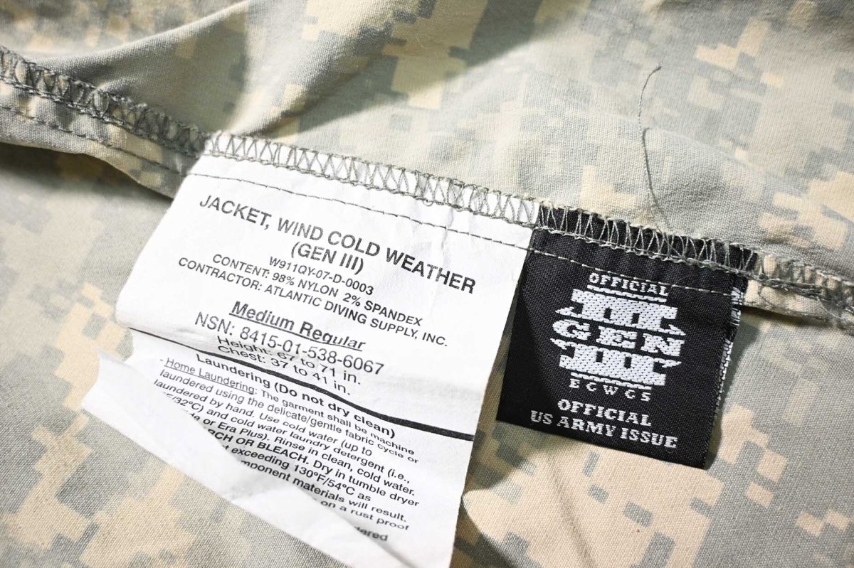 画像4: 07' Deadstock Us Army ECWCS Gen III Level 4 Wind Cold Weather Jacket UCP (4)
