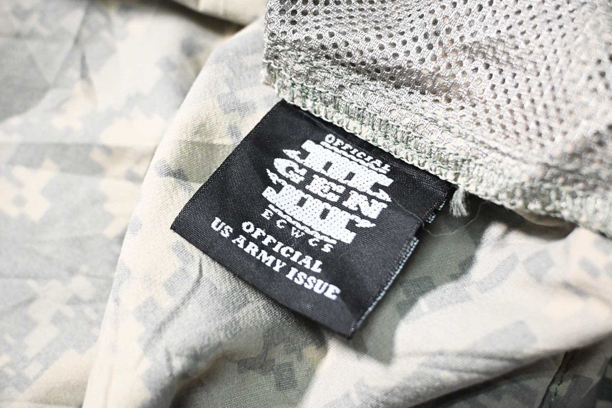 画像7: 07' Used Us Army ECWCS GenIII Level5 Soft Shell Jacket (7)