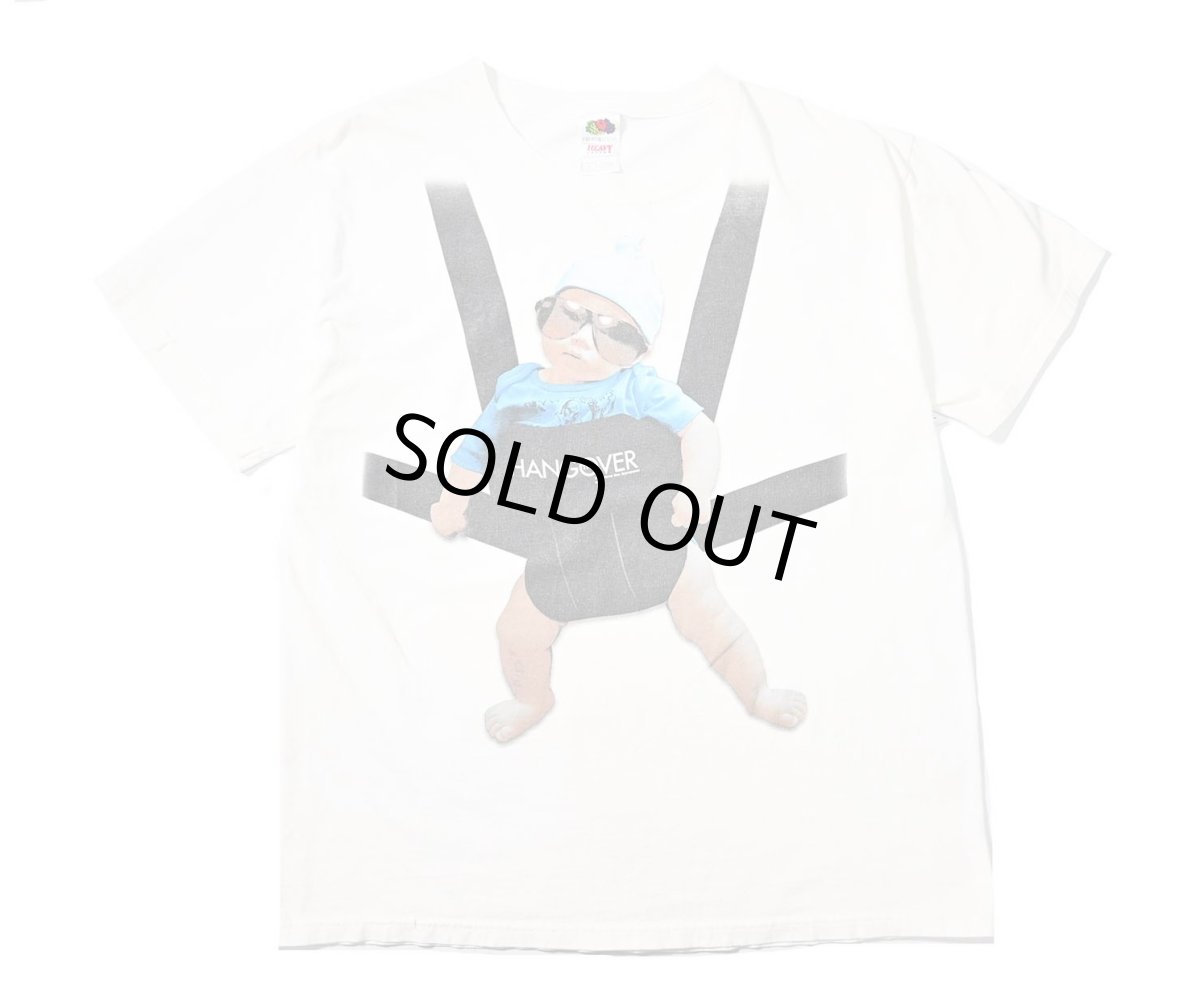 画像1: 00s Used The Hangover Print Tee (1)