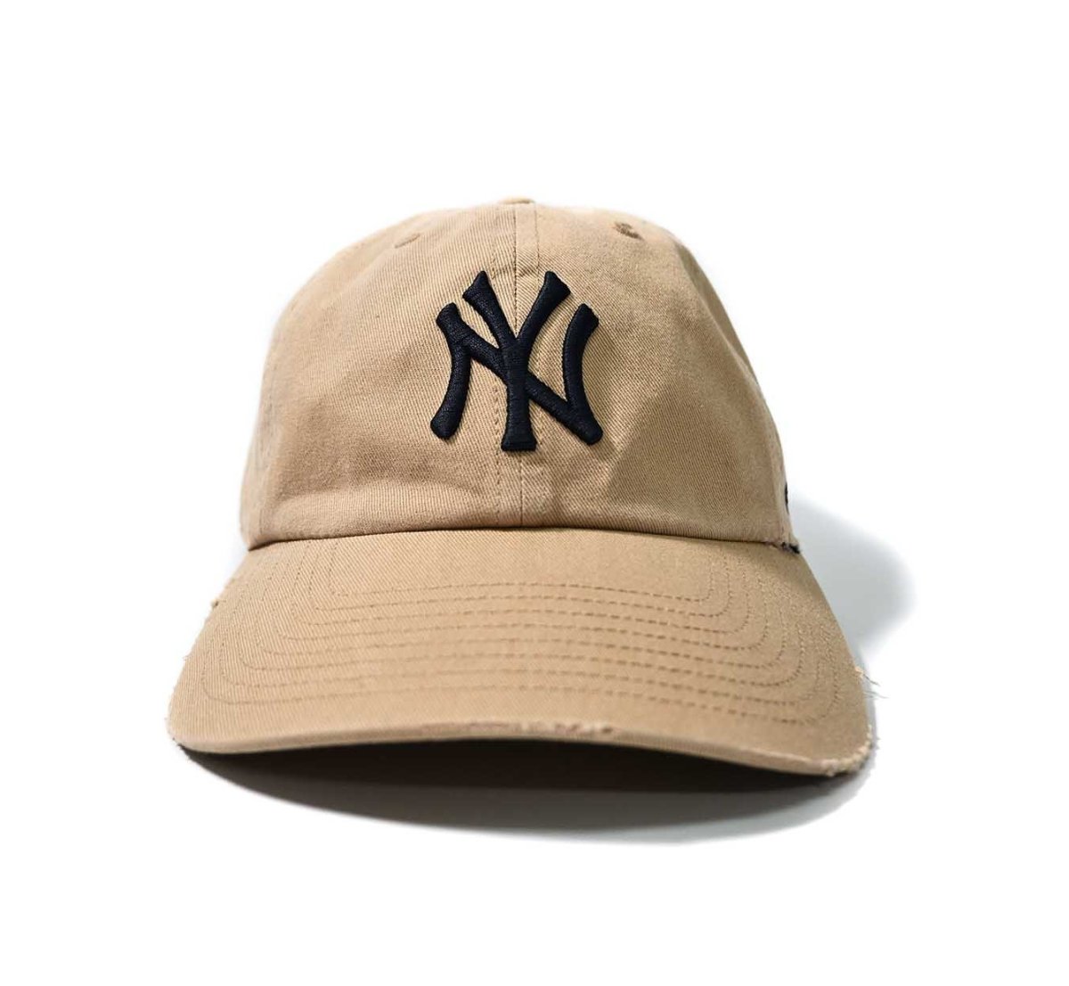 画像1: New York Yankees Damaged Cap Khaki (1)