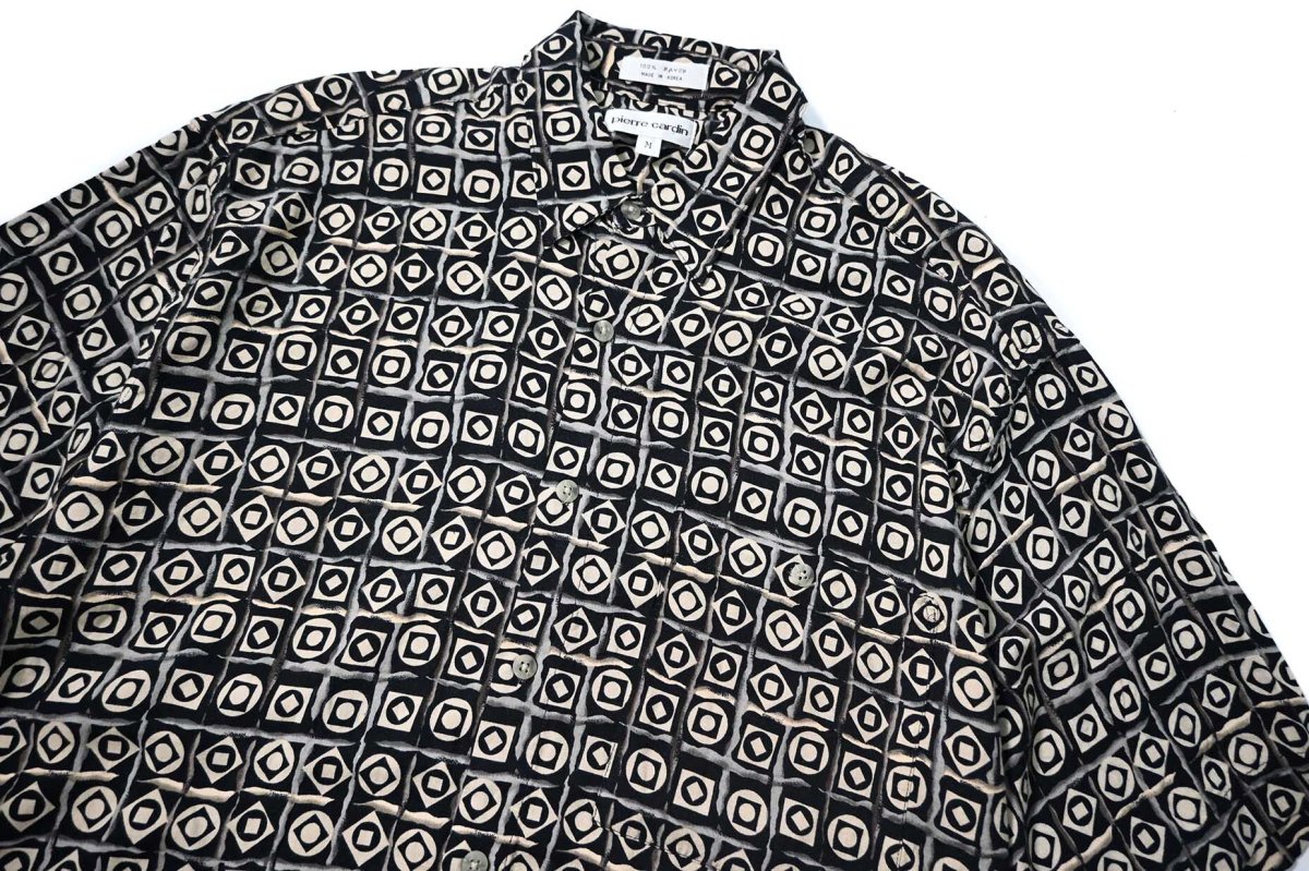 画像2: Used Pierre Cardin Short Sleeve Rayon Shirt (2)