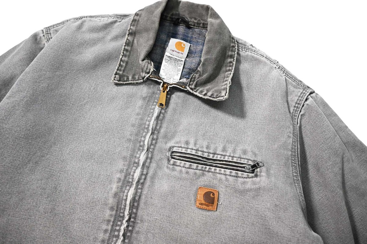 画像2: 04' Used Carhartt Blanket Lined Duck Detroit Jacket Metal Grey made in USA (2)