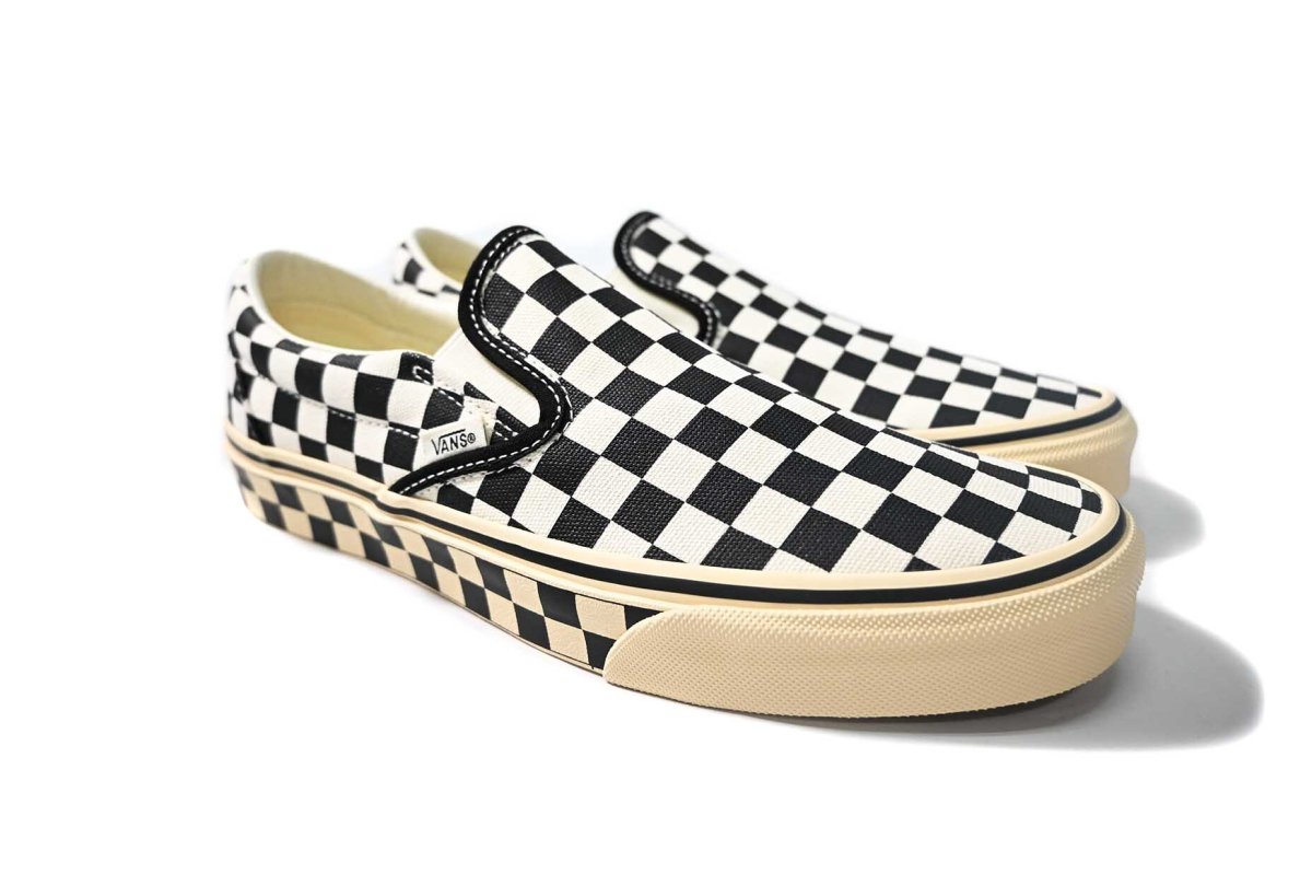 画像2: VANS Classic Slip-On Checkerboard Black/Marshmallow バンズ　 (2)