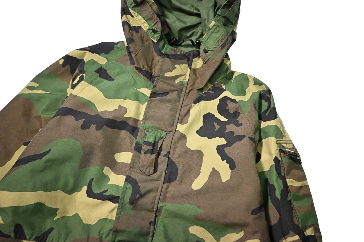 画像2: 02' Used Us Army ECWCS Gen1 GORE-TEX Parka Woodland Camo (2)