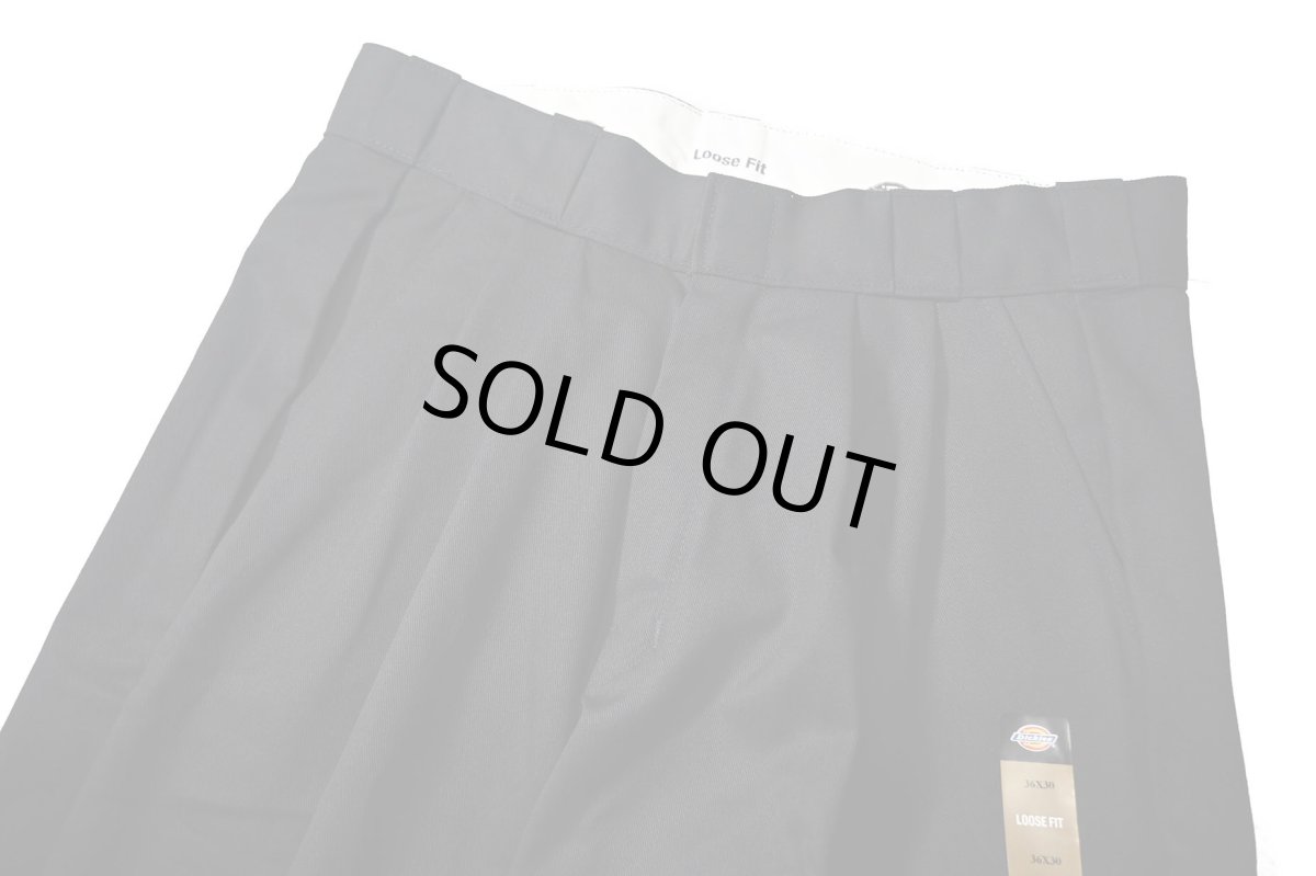画像2: Dickies Customized 877 Loose Fit 2-Tuck Pants (2)