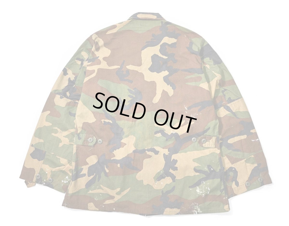 画像2: 87' Used Us Military Painted BDU Coat Woodland Camo (2)